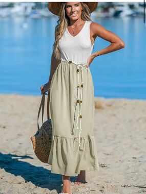 New Cupshe Two-Tone Maxi Dress with belt- L